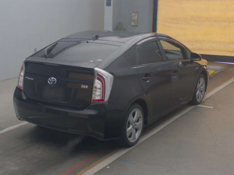 2013 Toyota Prius ZVW30[1]