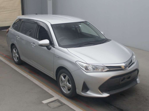 2018 Toyota Corolla Fielder NKE165G[2]