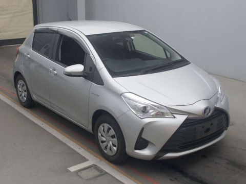 2018 Toyota Vitz NHP130[2]