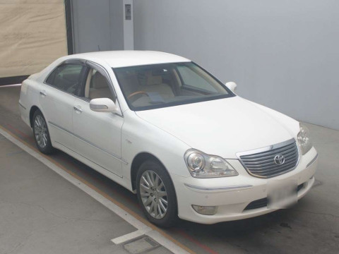 2004 Toyota Crown Majesta UZS186[2]