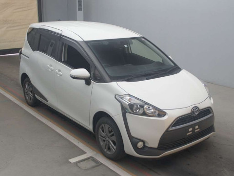 2016 Toyota Sienta NCP175G[2]