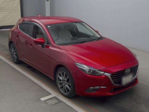 2017 Mazda Axela Sport BMLFS[2]