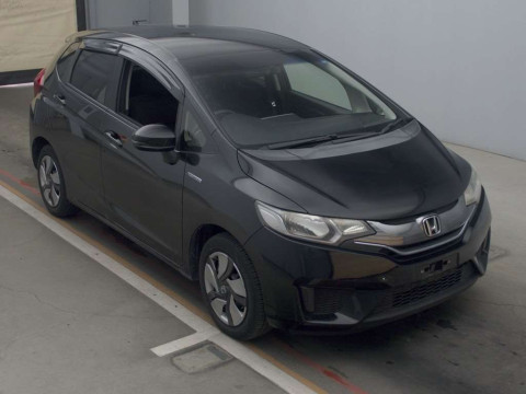 2015 Honda Fit Hybrid GP5[2]