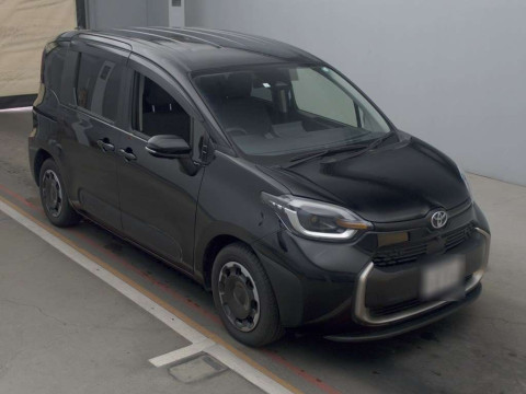 2023 Toyota Sienta MXPC10G[2]