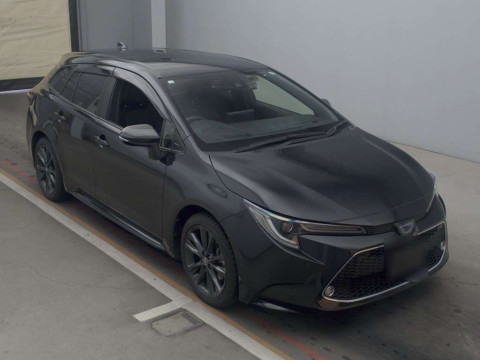 2020 Toyota Corolla Touring Wagon ZWE211W[2]