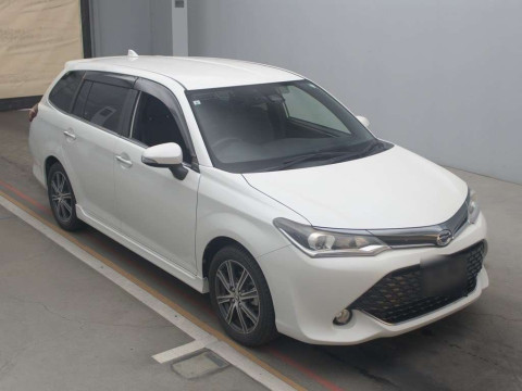 2015 Toyota Corolla Fielder NRE161G[2]