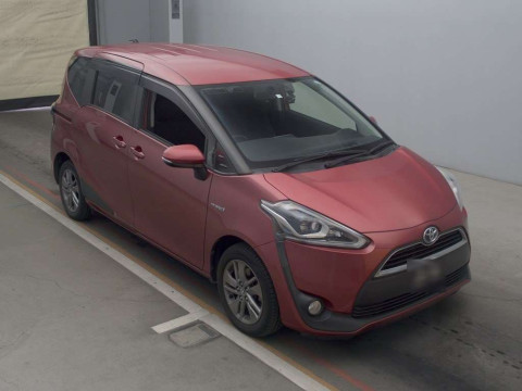 2016 Toyota Sienta NHP170G[2]