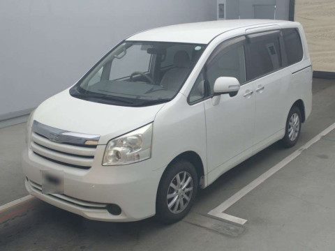 2009 Toyota Noah ZRR70G[0]