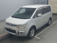 2010 Mitsubishi Delica D5