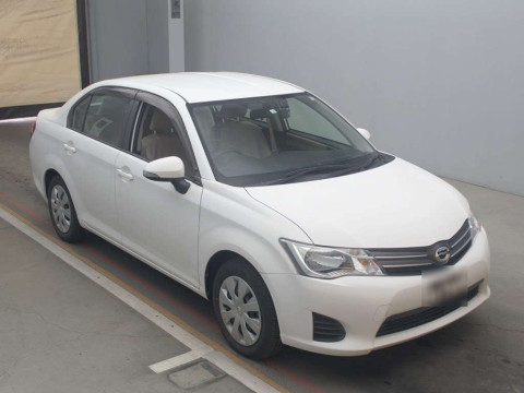 2014 Toyota Corolla Axio NZE161[2]