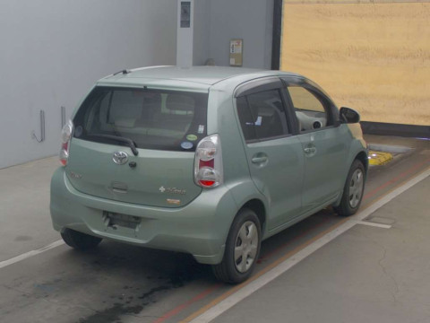 2012 Toyota Passo KGC30[1]