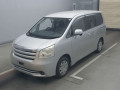 2010 Toyota Noah