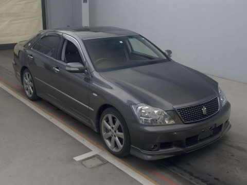 2006 Toyota Crown GRS184[2]