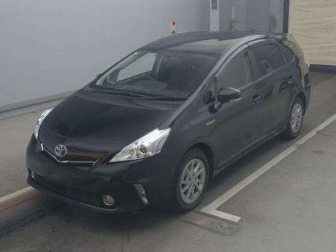 2013 Toyota Prius alpha ZVW41W[0]