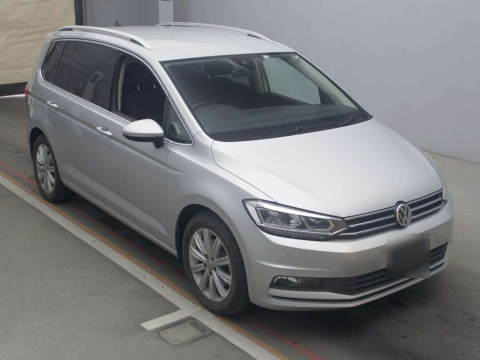 2018 Volkswagen Golf Touran 1TCZD[2]