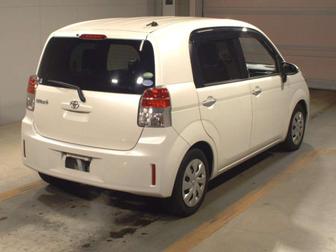 2014 Toyota Spade NCP141[1]