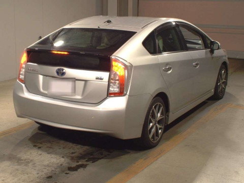 2012 Toyota Prius ZVW30[1]