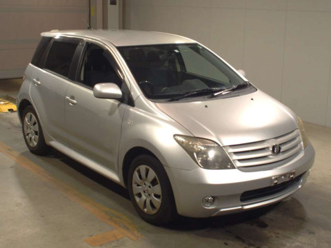 2006 Toyota IST NCP61[2]