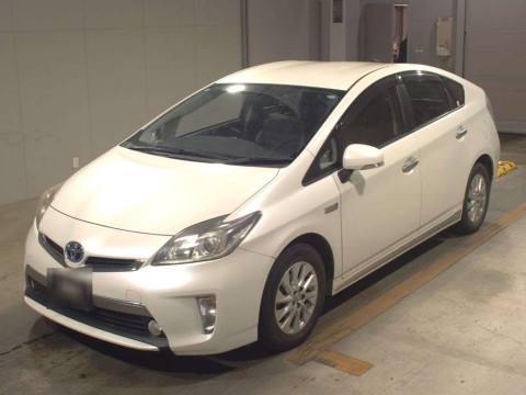 2014 Toyota Prius PHV ZVW35[0]