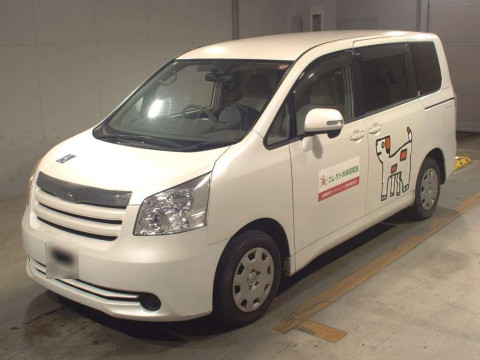 2008 Toyota Noah ZRR70G[0]