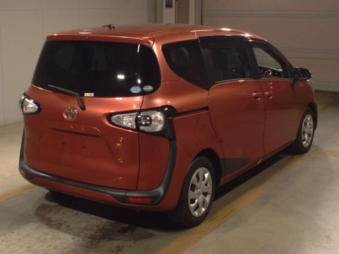 2016 Toyota Sienta NSP170G[1]