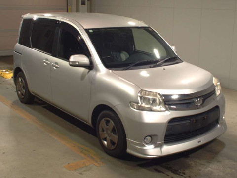 2014 Toyota Sienta NCP81G[2]