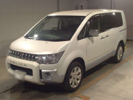 2015 Mitsubishi Delica D5