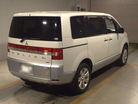 2015 Mitsubishi Delica D5 CV1W[1]