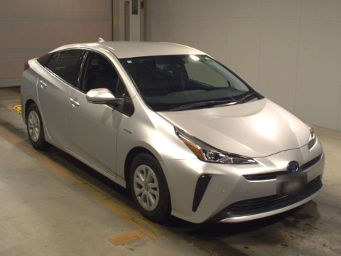 2019 Toyota Prius ZVW51[2]