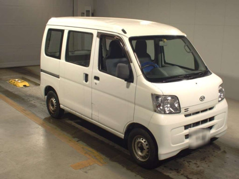 2016 Daihatsu Hijet Cargo S331V[2]