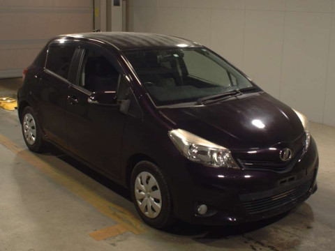 2014 Toyota Vitz KSP130[2]