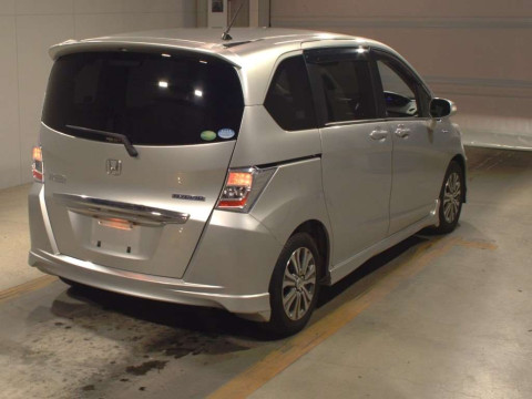 2013 Honda Freed hybrid GP3[1]