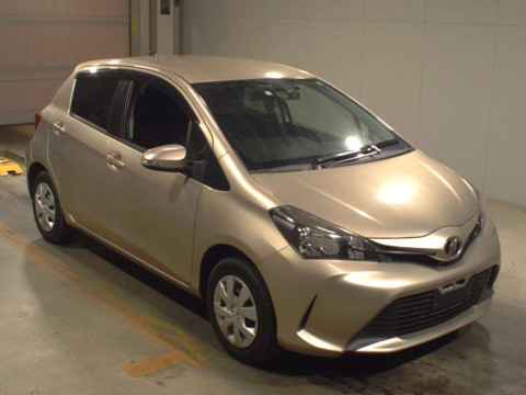 2016 Toyota Vitz KSP130[2]