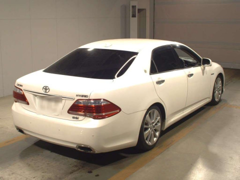 2008 Toyota Crown Hybrid GWS204[1]