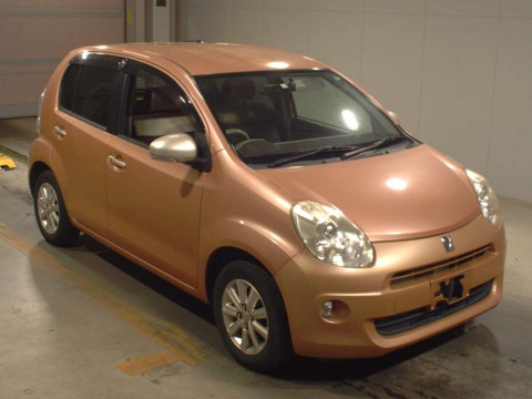 2010 Toyota Passo NGC30[2]