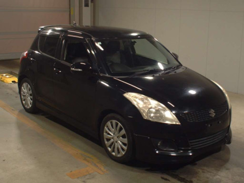 2012 Suzuki Swift ZC72S[2]