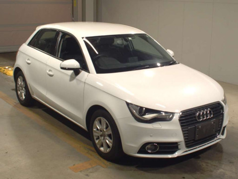 2014 Audi A1 Sportback 8XCAX[2]