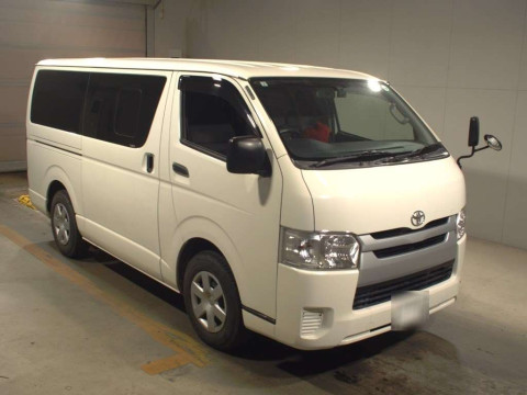 2017 Toyota Hiace Van TRH200V[2]