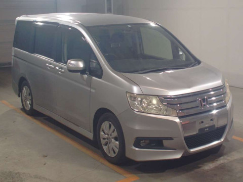 2010 Honda Step WGN Spada RK5[2]