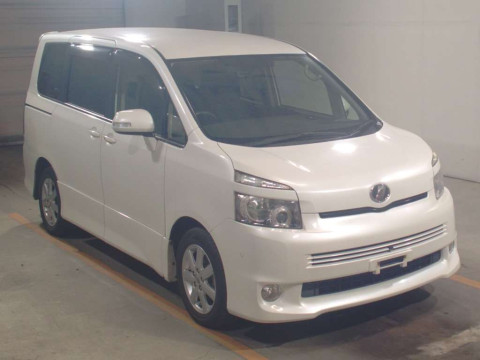 2007 Toyota Voxy ZRR70W[2]