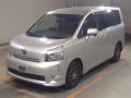 2007 Toyota Voxy