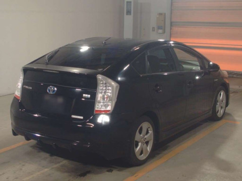 2010 Toyota Prius ZVW30[1]