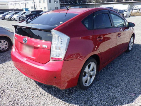 2010 Toyota Prius ZVW30[1]