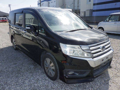 2012 Honda Step WGN Spada RK5[2]