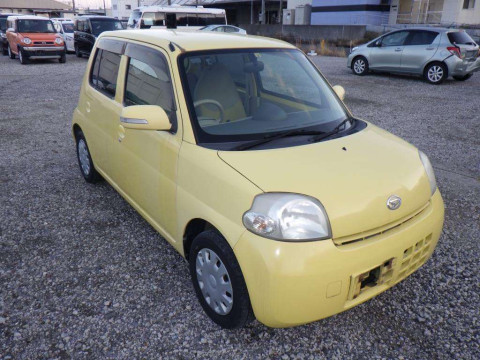 2006 Daihatsu Esse L235S[2]