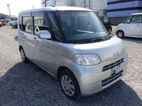 2012 Daihatsu Tanto L375S[2]