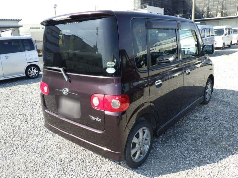 2007 Daihatsu Tanto L350S[1]