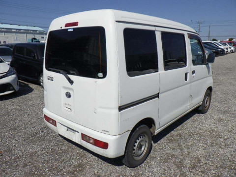 2012 Toyota Pixis Van S321M[1]