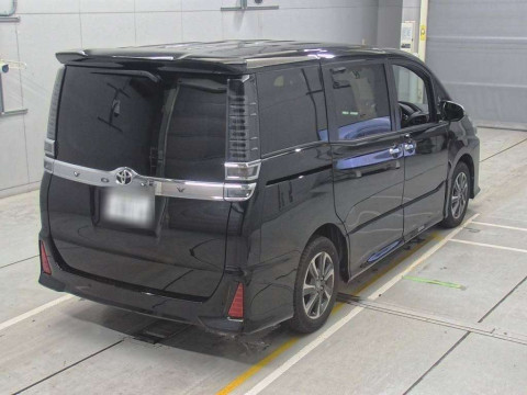 2019 Toyota Voxy ZRR80W[1]