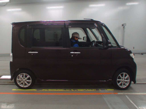 2012 Daihatsu Tanto Custom L375S[2]